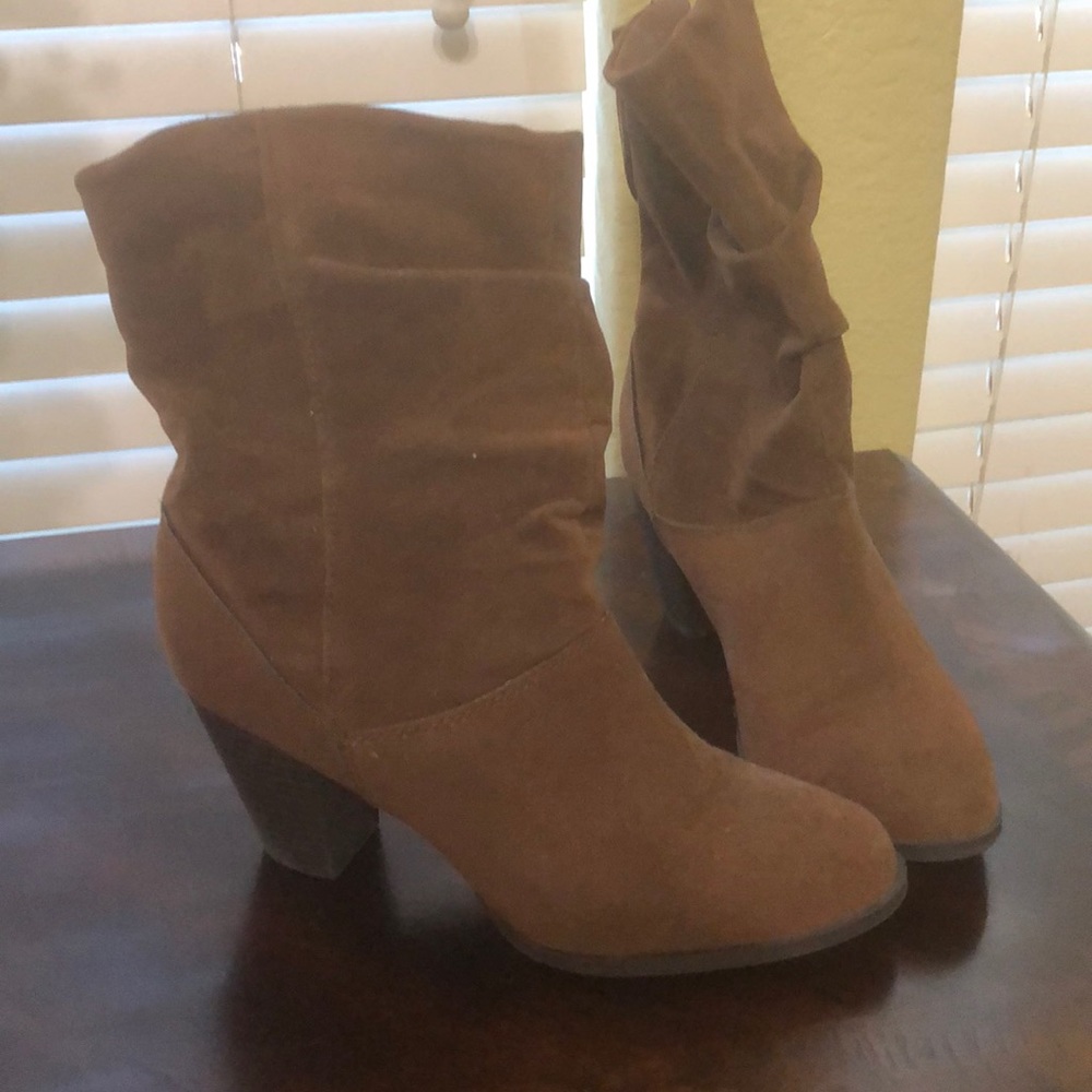 Slouchy fabric boots
